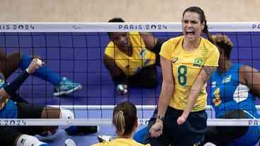 Brasil vence Ruanda na estreia do vôlei sentado feminino