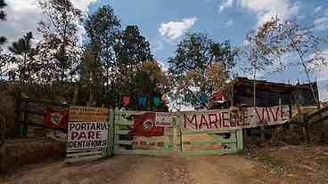 Policiais agridem moradores do Acampamento Marielle Vive