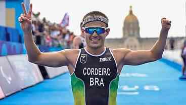 Ronan Cordeiro conquista prata no triatlo paralímpico