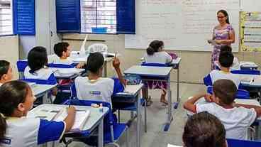 Quase 60% dos municípios já aderiram ao programa Escola em Tempo Integral