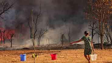 Polícia Federal abre inquérito para investigar incêndio em Brasília