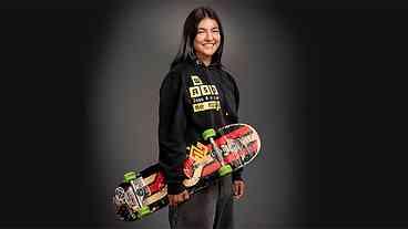 Raicca Ventura, aos 17 anos, vence Mundial de Skate Park