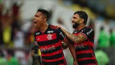 Flamengo vence Corinthians pela semifinal da Copa do Brasil