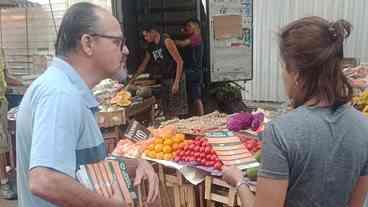 Comlurb faz campanha de incentivo à coleta seletiva em feira