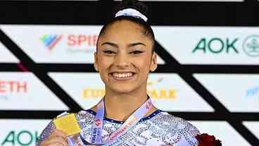 Júlia Soares leva ouro em evento de ginástica na Alemanha