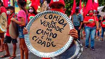 'Abril Vermelho': como a Reforma Agrária Popular pode contribuir na superação da fome?