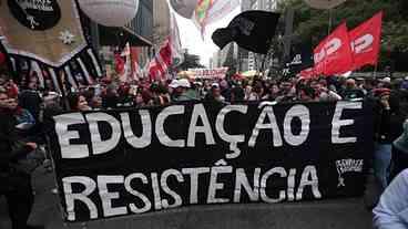 Defender a escola é a melhor forma de enfrentar a violência