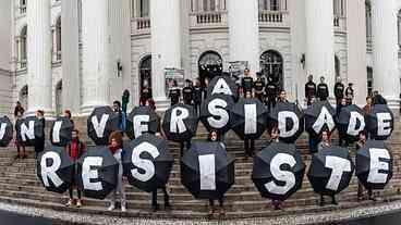 Para onde caminham as universidades e os institutos federais?