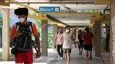 Universidade de SP adota cotas em concursos para professores e funcionários