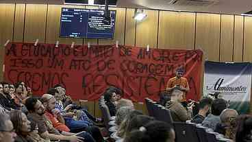 Comunidade escolar diz que covid causou perda de aprendizado em São Paulo