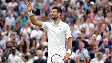 Novak Djokovic vence Sinner e avança para final de Wimbledon