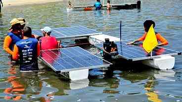 Desafio promove competição com barcos movidos a energia solar