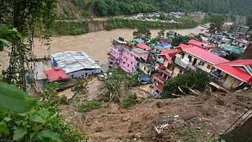 Chuva provoca deslizamentos e deixa mortos no Himalaia indiano