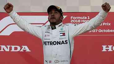 Lewis Hamilton vence GP do Japão e dispara na liderança do campeonato mundial