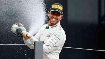 Lewis Hamilton vence Grande Prêmio do Brasil