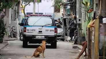 Polícia Militar apreende 215 kg de drogas em comunidades do Rio