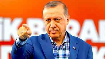 Erdoğan confronta EUA contra sanções impostas a banqueiro da Turquia