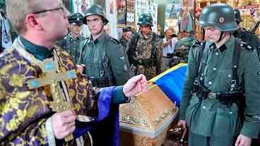 Zelensky e Trudeau aplaudem veterano nazista que lutou contra URSS