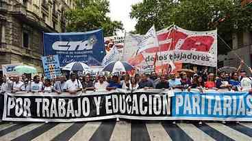 Manifestantes protestam contra cúpula do G20 na Argentina