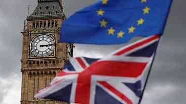 Reino Unido e UE chegam a acordo para avançar Brexit