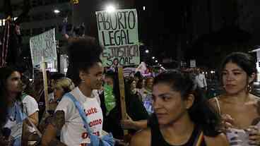 Pesquisa aponta que negras são mais vulneráveis ao aborto no Brasil