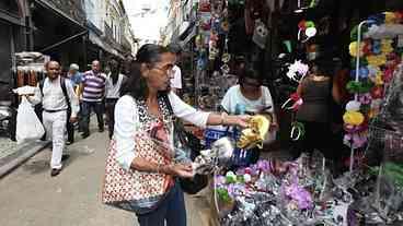 Procon divulga guia para auxiliar compras de Natal