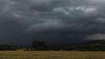 Inmet alerta para riscos de tempestade em SC e no Paraná