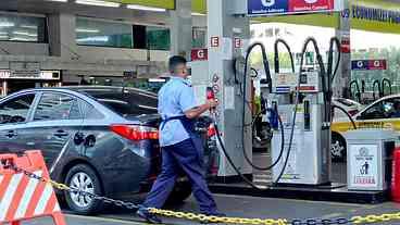 Gasolina eleva inflação, mas alta foi menor do que o previsto