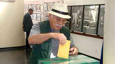 Os mil tons do Temer que importa - Pequena homenagem aos seus 80 anos