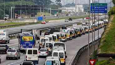 Rio: operação procura acusados de corrupção no transporte alternativo