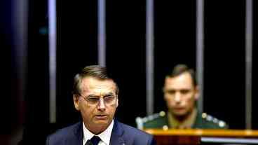 Bolsonaro diz que vai aumentar IOF; mas a Receita nega