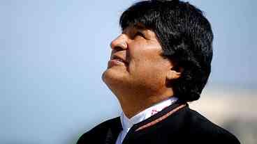 Evo Morales renuncia à Presidência da Bolívia em meio a um golpe de Estado