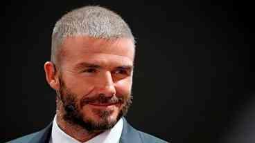 David Beckham é proibido de dirigir por seis meses por usar telefone ao volante