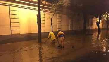 Chuva deixa Rio em estágio de atenção