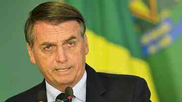 Bolsonaro afronta Estado laico e vai indicar ministro ‘terrivelmente evangélico’ ao STF