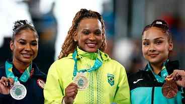 Rebeca Andrade conquista ouro no salto sobre a mesa dos Jogos Pan-Americanos