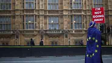 UE oferece 'última chance' ao Reino Unido para Brexit organizado