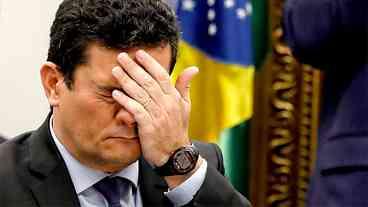 Moro proíbe entrada de jornalistas com celulares e gravadores em evento