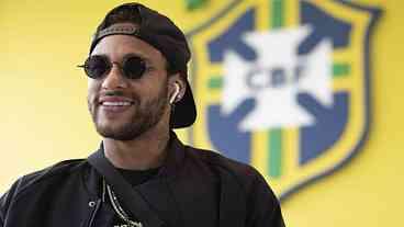 Neymar antecipa apresentação à seleção e admite que pressão será grande