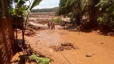 Barragem se rompe e lama enterra Vale do Brumadinho