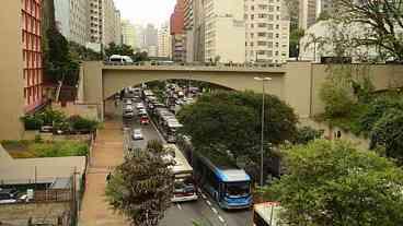 São Paulo suspende projeto que retira cobrador de ônibus