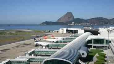 Proximidade de barcos de pesca leva a fechamento do Aeroporto Santos Dumont