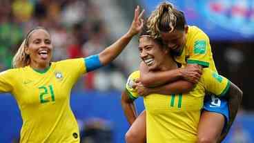 Brasil vence Jamaica na estreia da Copa do Mundo feminina