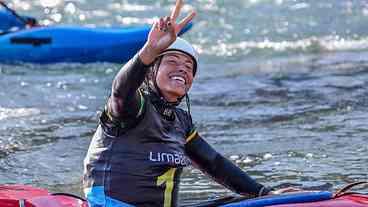 Brasileira conquista vaga olímpica no Mundial de Canoagem Slalon