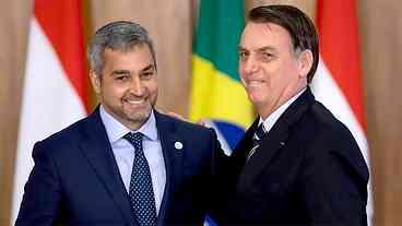 Mensagens incriminam Benítez e Bolsonaro em escândalo no Paraguai