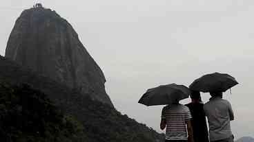 Rio volta à normalidade após sensação térmica de 53,5°C e chuva