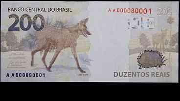 Nota de R$ 200 com efígie do lobo-guará começa a circular, em todo o país