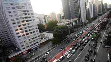 Não haverá Reveillon na Avenida Paulista por causa da pandemia, diz Bruno Covas