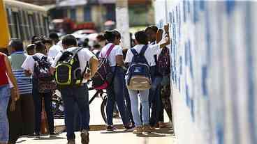 Menos de 50% dos alunos sabem o básico em matemática e ciências