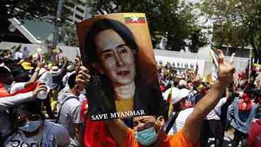 Militares que deram golpe em Myanmar acusam Suu Kyi de corrupção